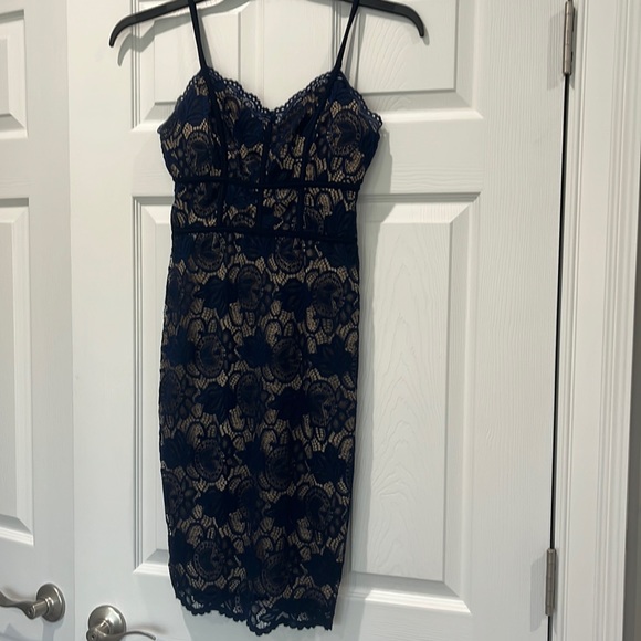 Blue lace knee length dress - Picture 1 of 3